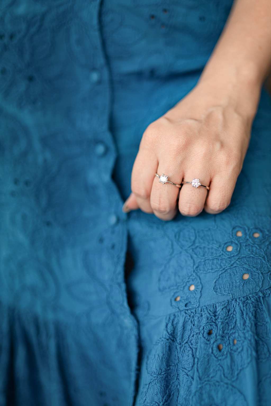 Anel Solitário Tradicional Cristal Ródio Branco