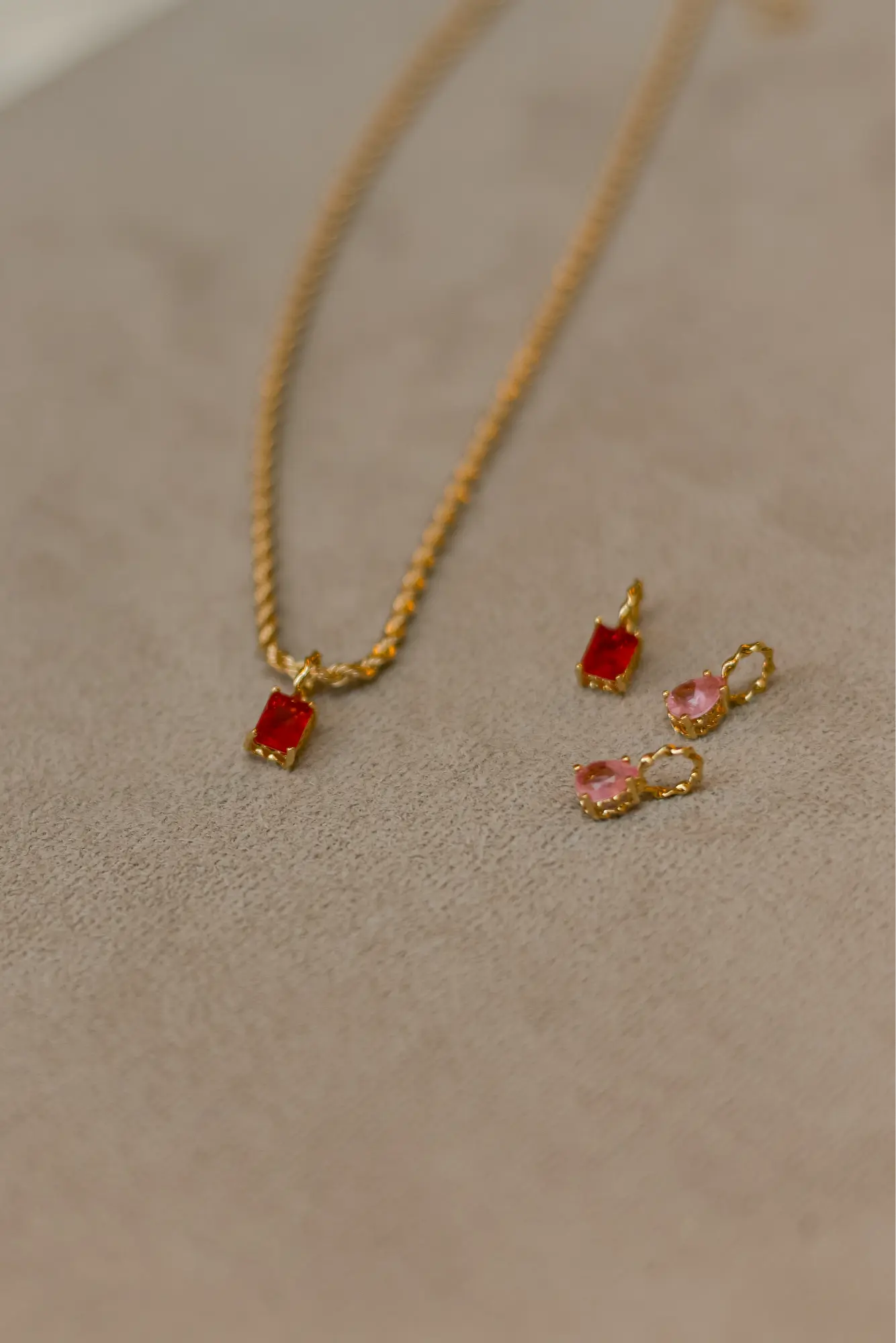 Pingente Zircônia Dourado