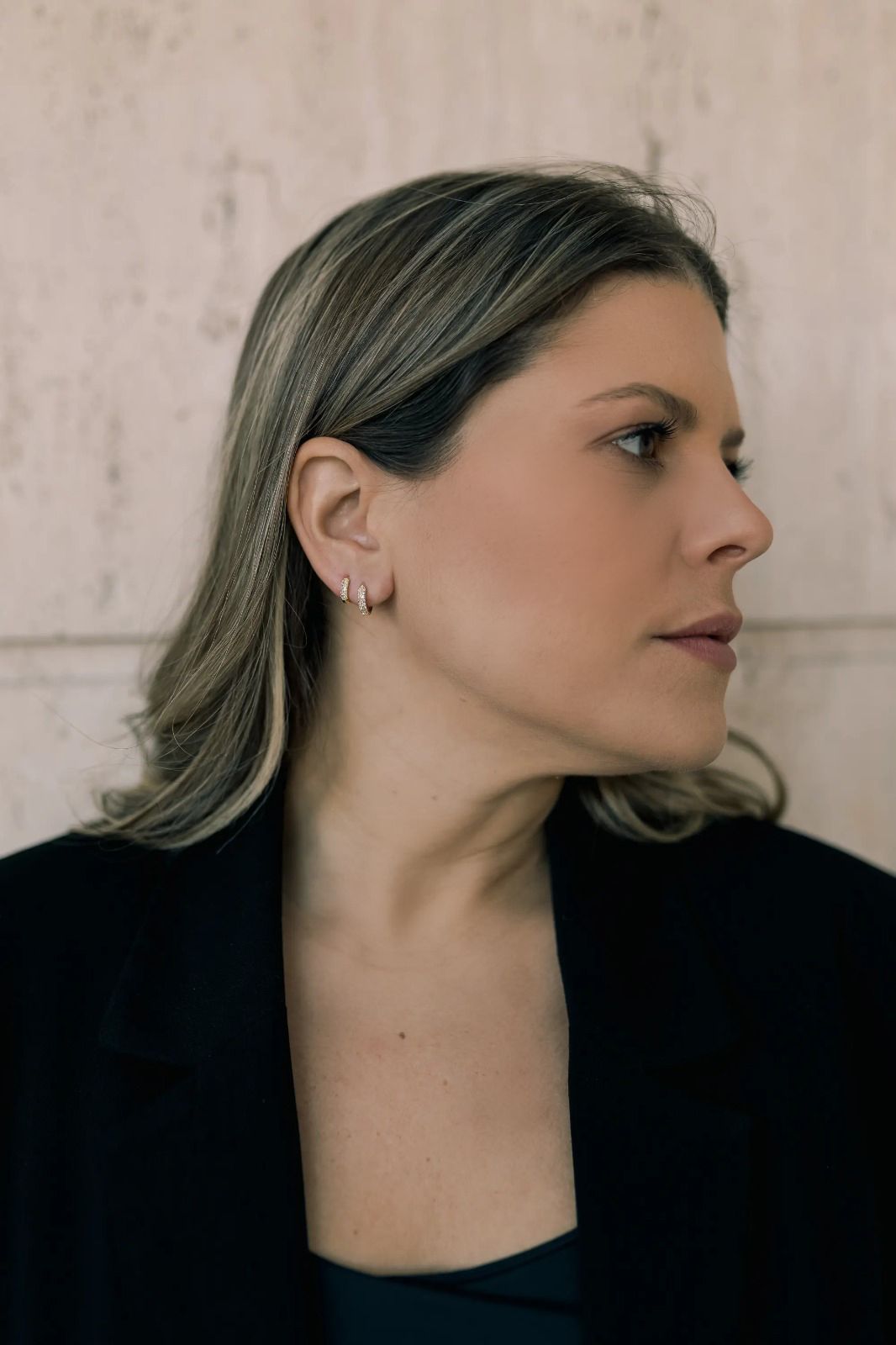 Brinco Argola Cravejado Duplo Dourado M