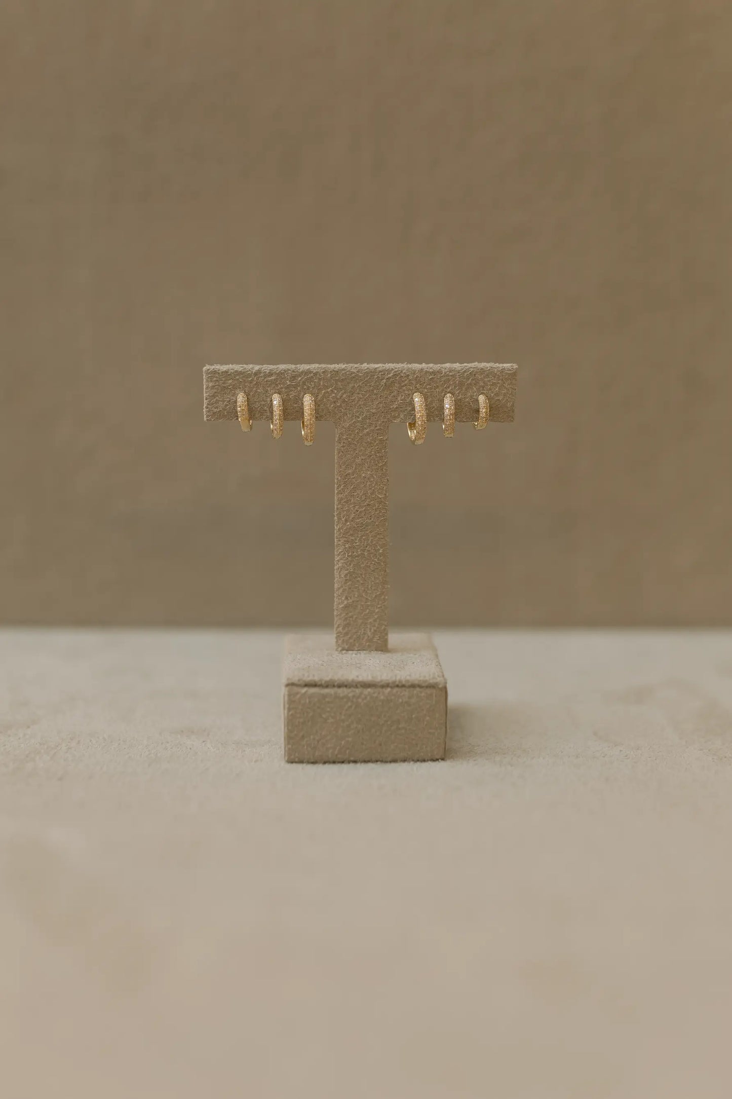 Brinco Argola Cravejado Duplo Dourado G