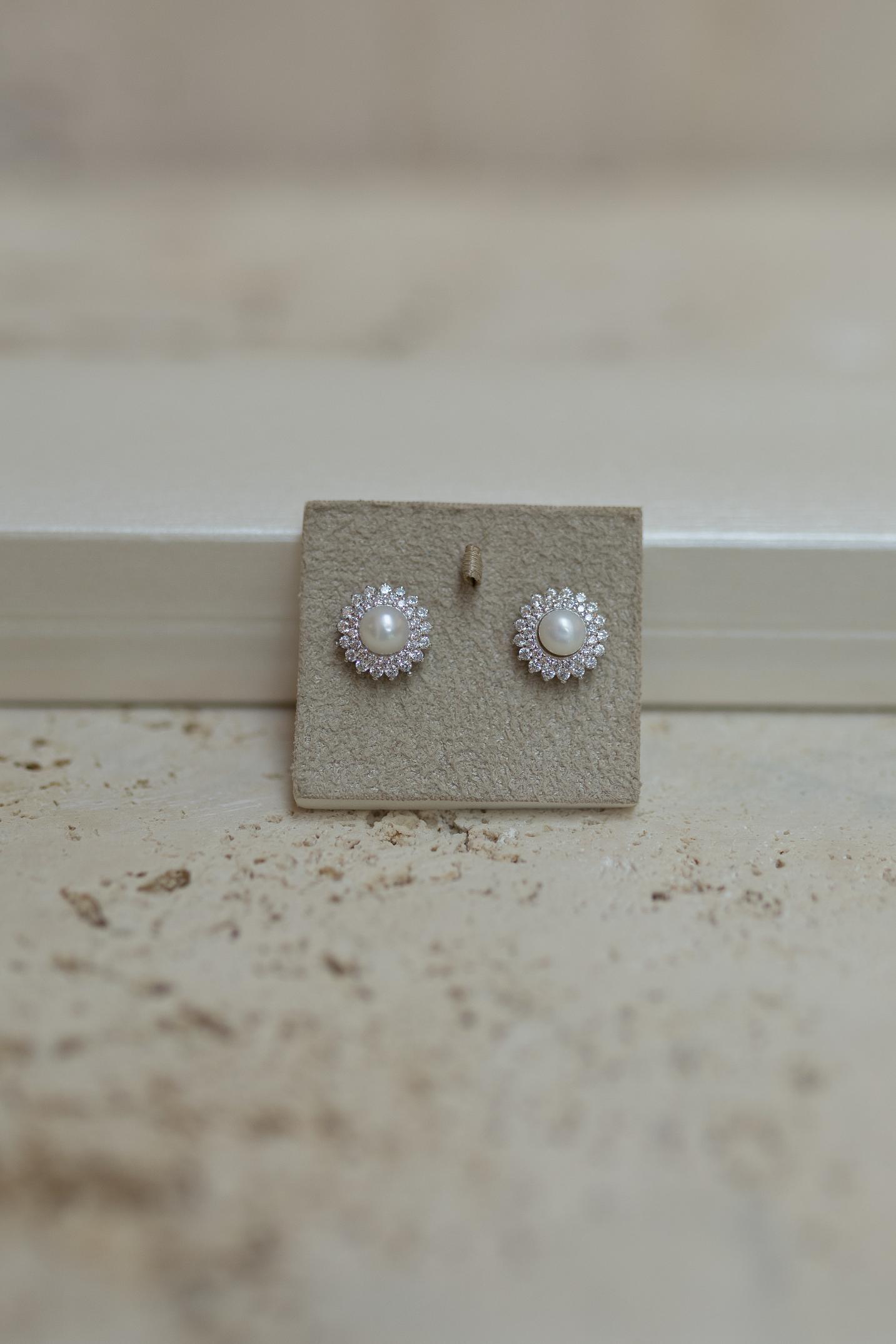 Brinco Pérola Central Cravação Dupla Prata 925 Ródio Branco