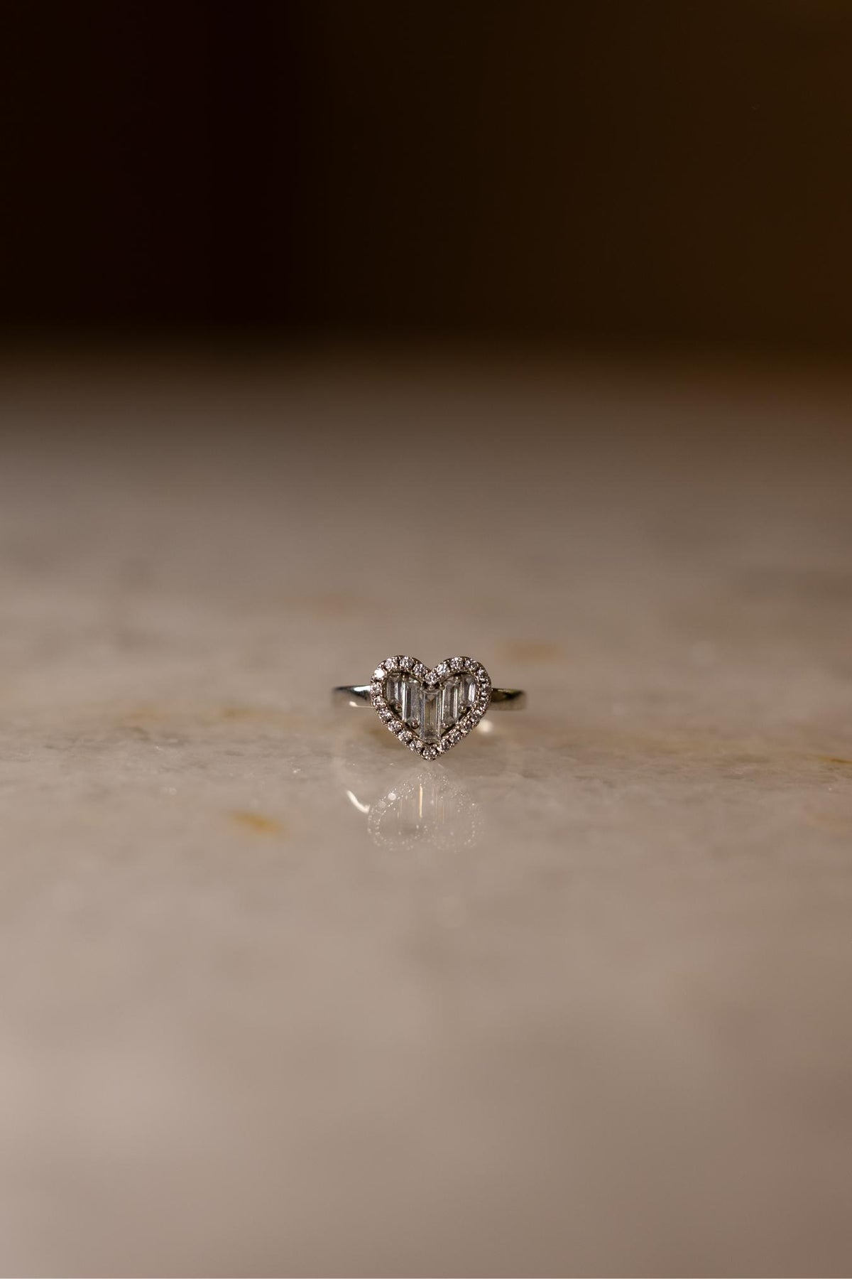 Anel Coração Baguetes Cristal Ródio Branco