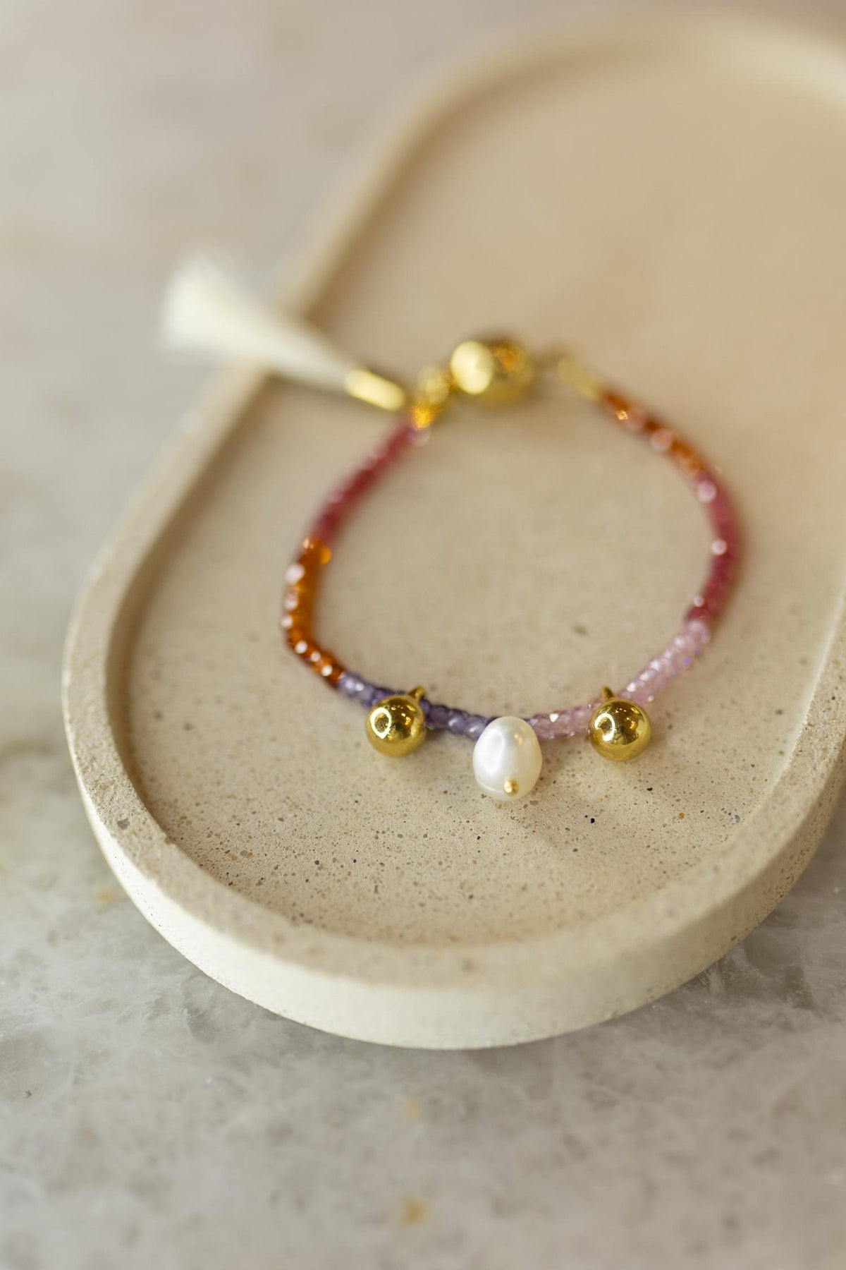 Pulseira Zircônias Esferas e Pérolas Barrocas Dourado