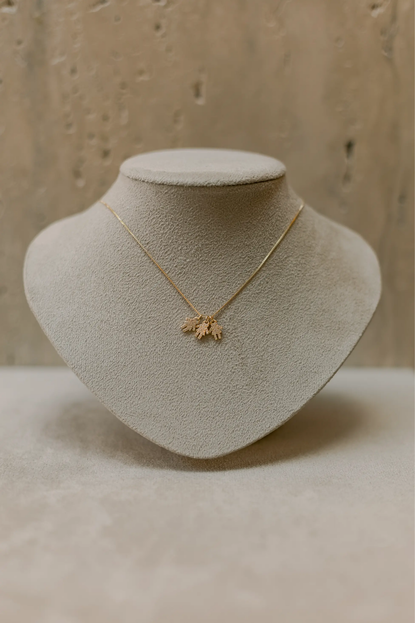 Colar Filhos Cravejado Dourado