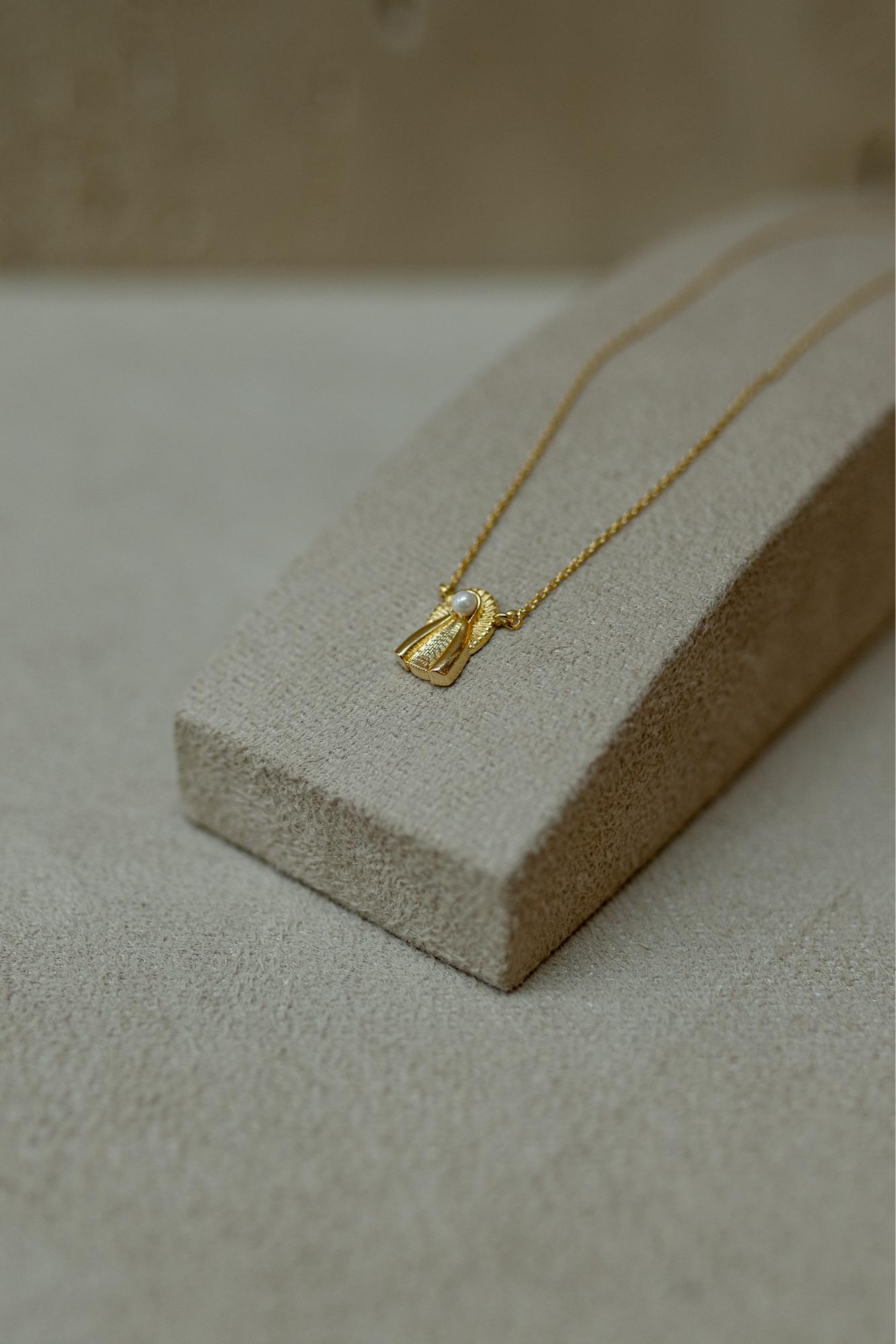 Colar Nossa Senhora Aparecida Pérola Dourado