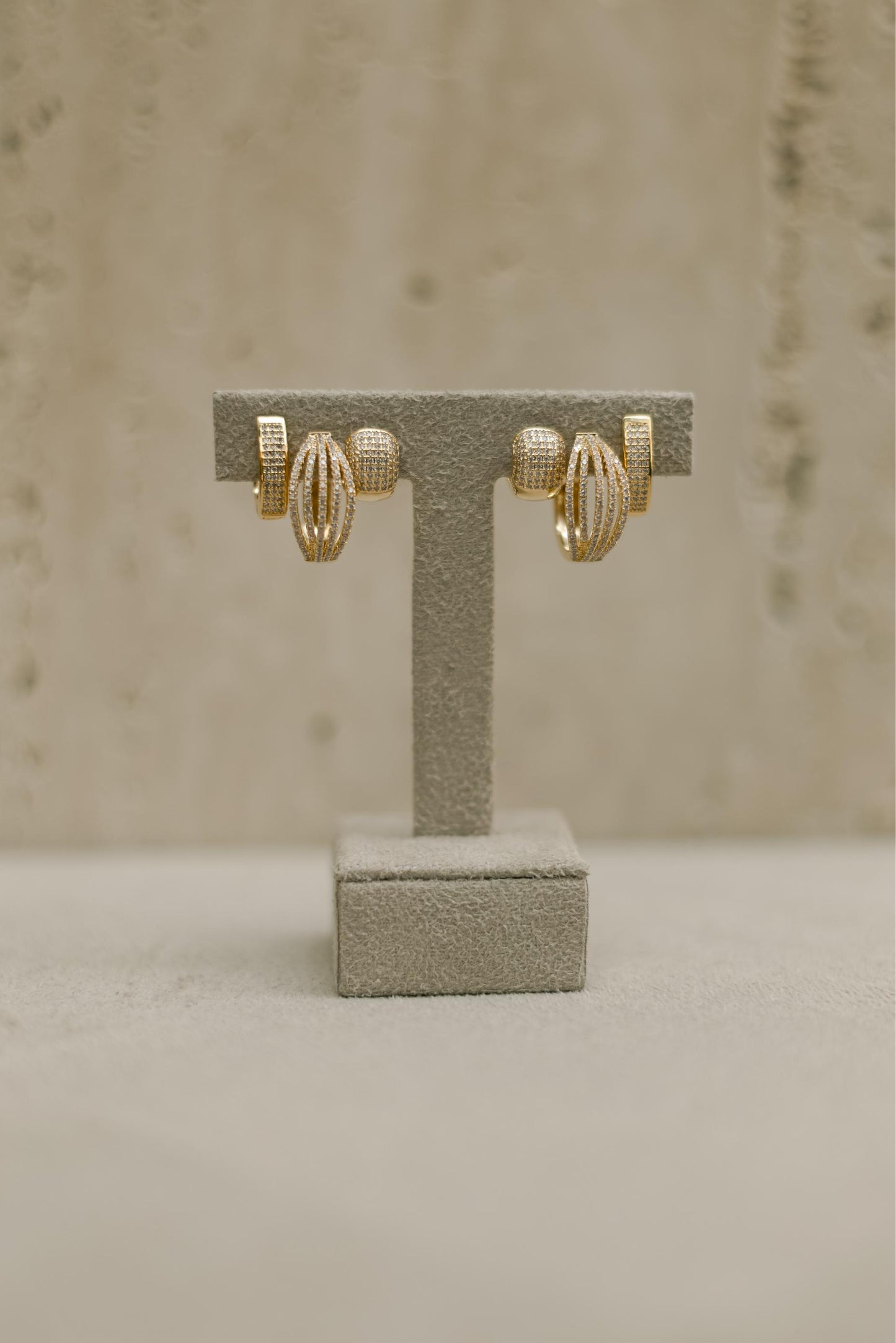 Brinco Argola Cravejada Dourado