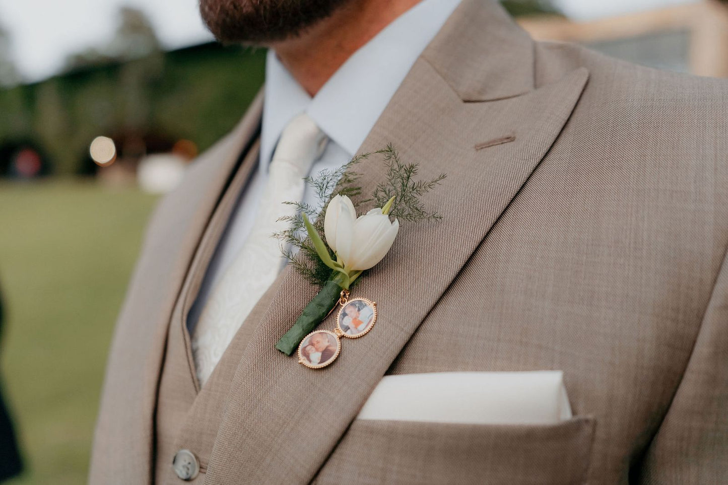 Alfinete de Casamento Relicário Redondo Liso