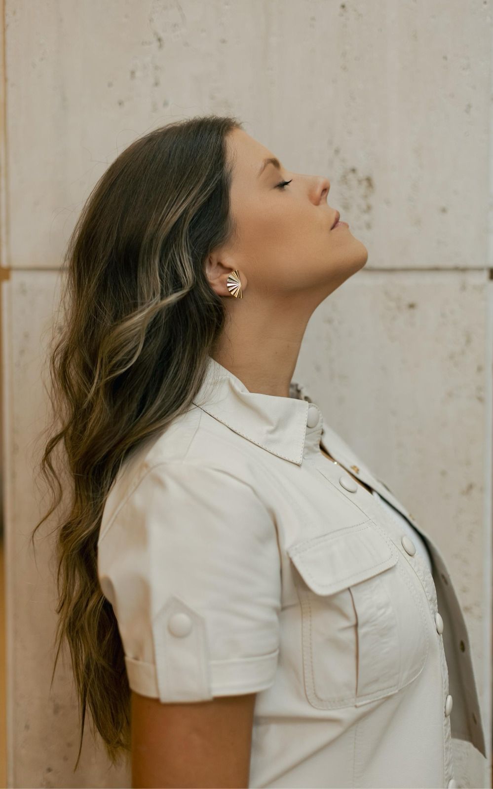 Brinco Leque Trabalhado Dourado