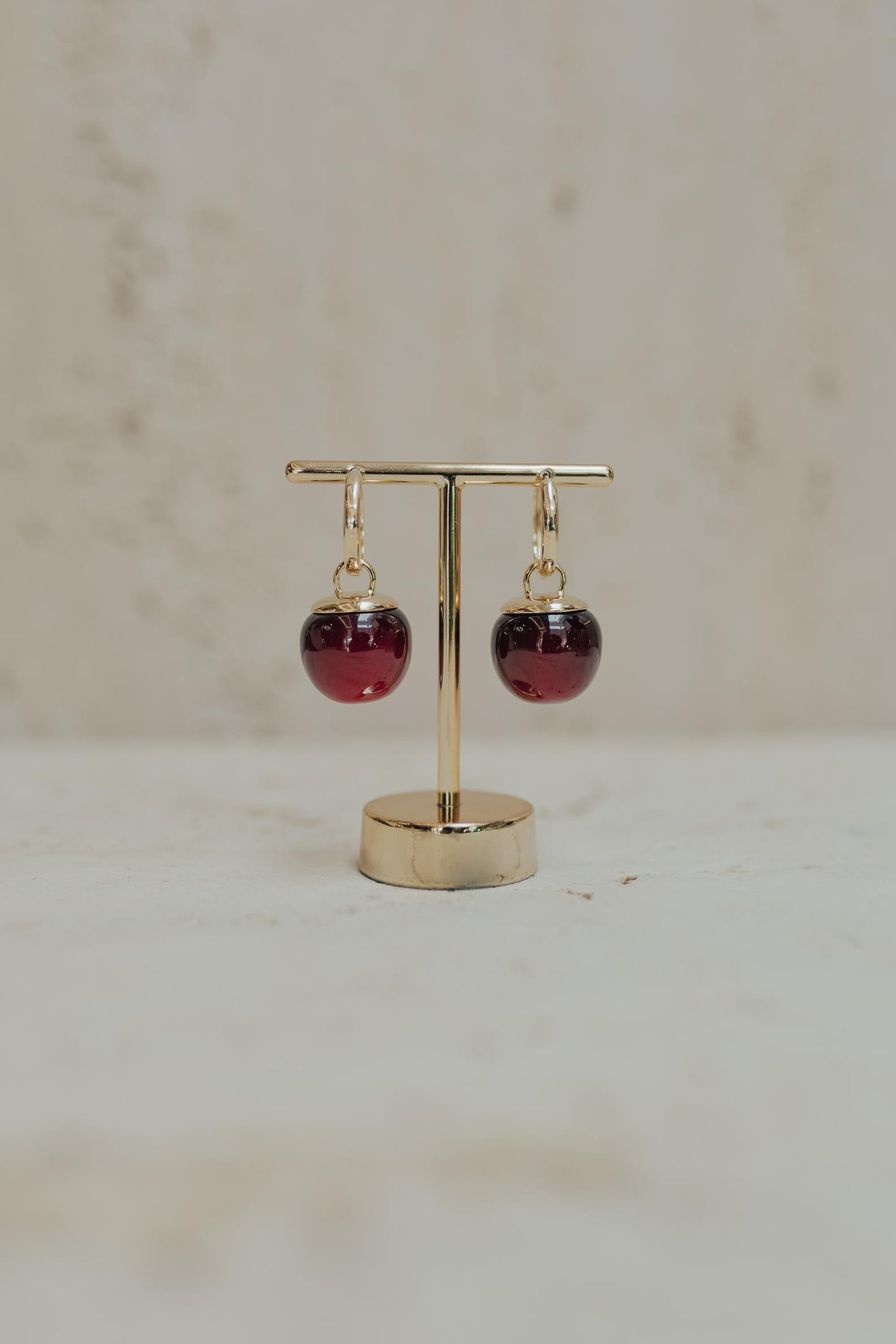 Brinco Argola Cereja Dourado