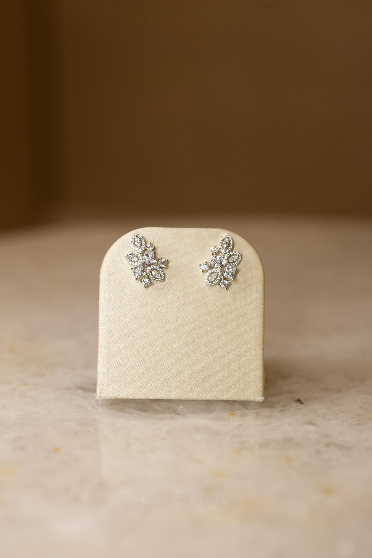 Brinco Ear Cuff Square Navetes Cristal Prata 925 Ródio Branco