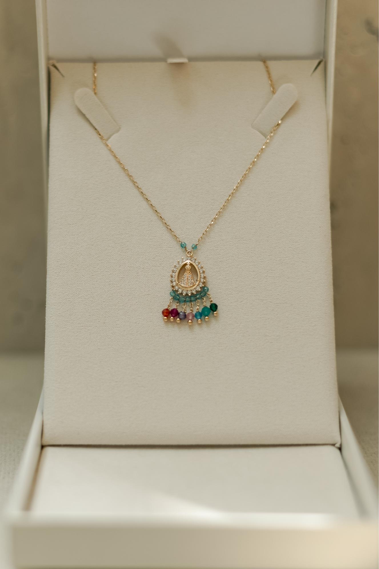 Colar Nossa Senhora Aparecida Cravejado com Zircônias Dourado
