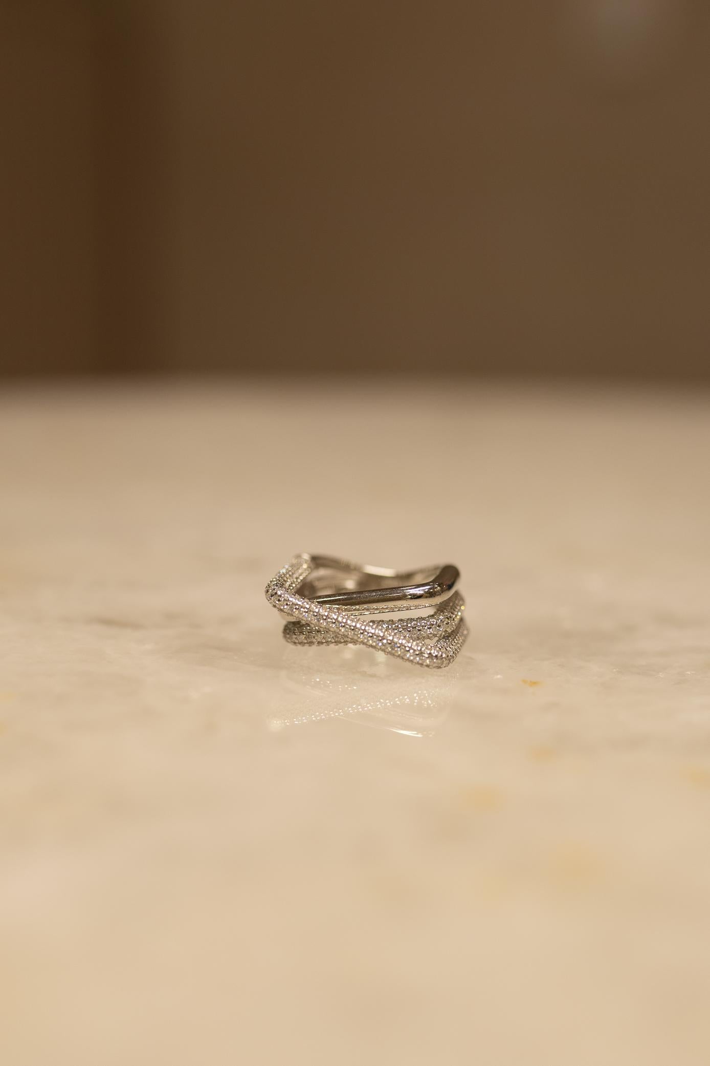 Anel Square Cravejado Moissanite Prata 925 Ródio Branco