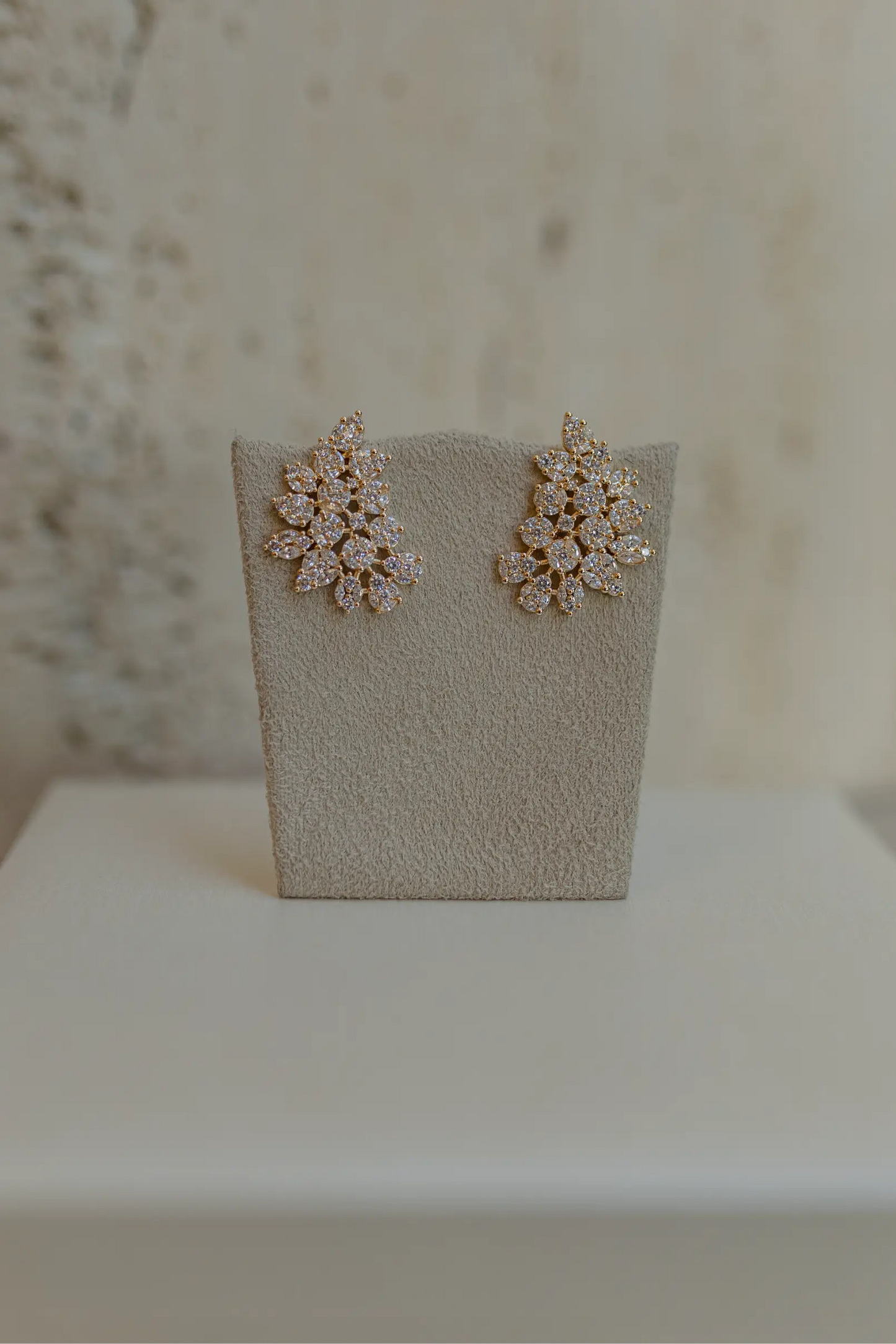 Brinco Ear Cuff Maxi Gotas Dourado