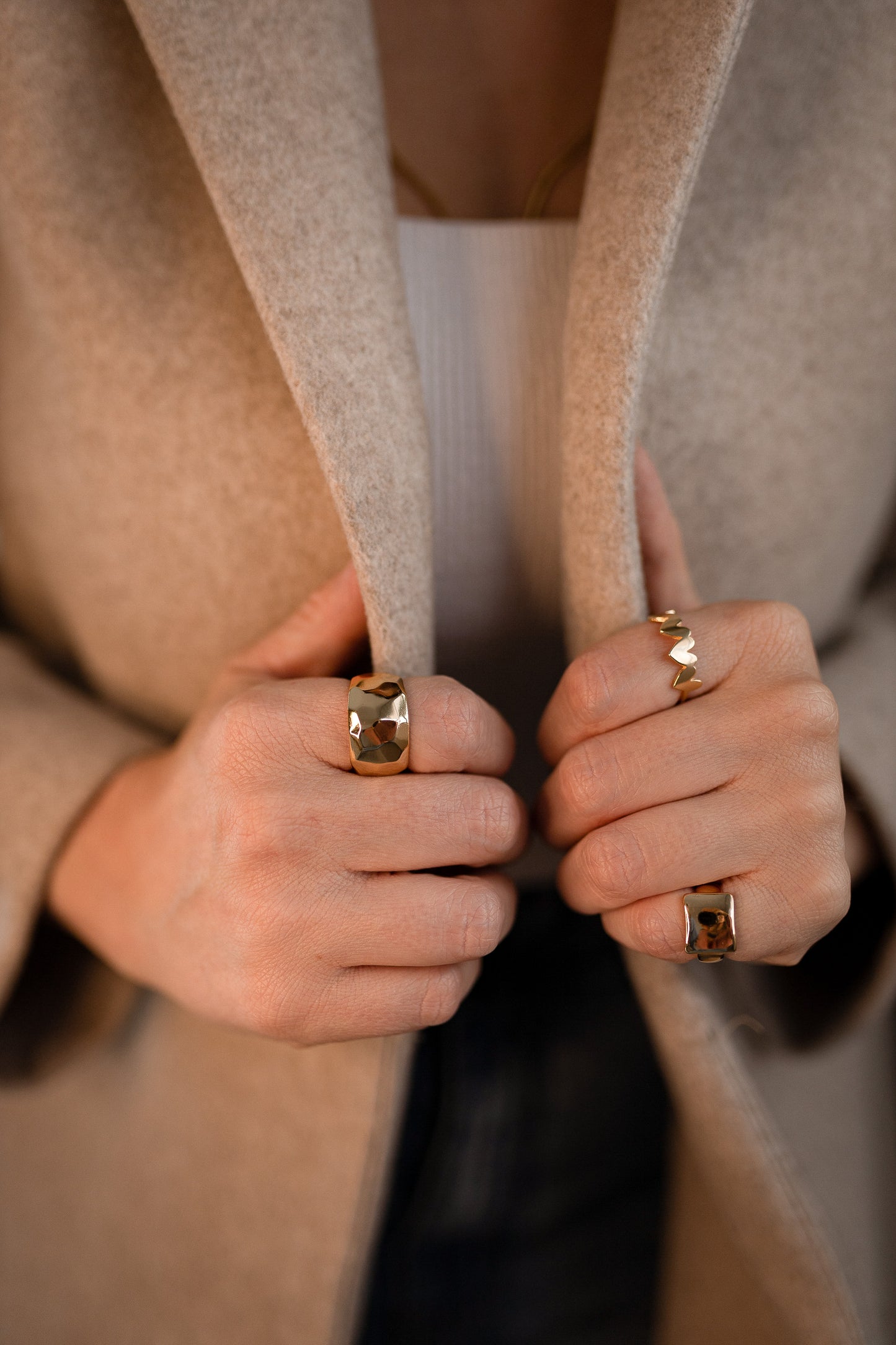 Anel Quatro Corações Liso Dourado