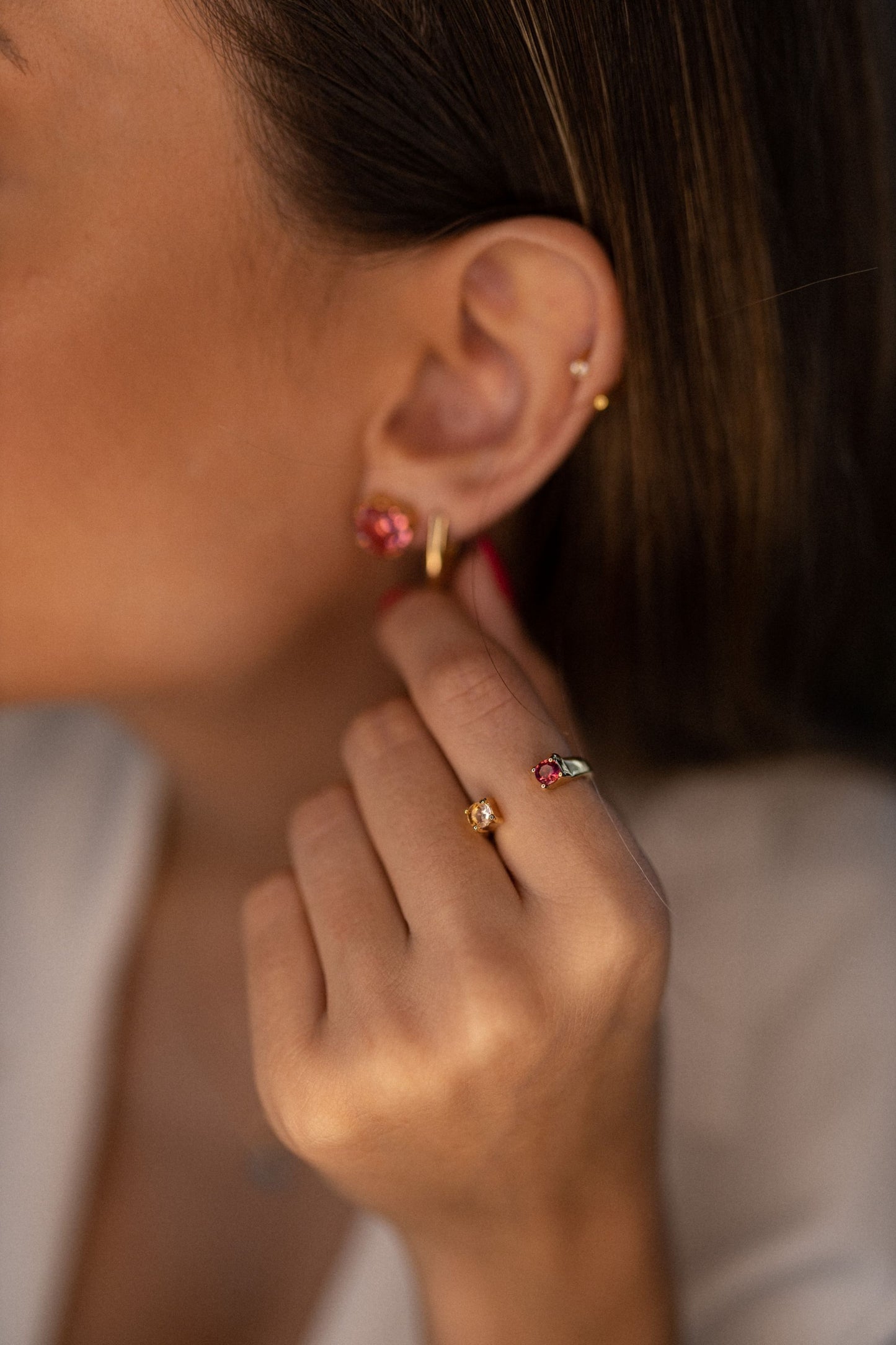 Brinco Argola Click Quadrado Liso Dourado M