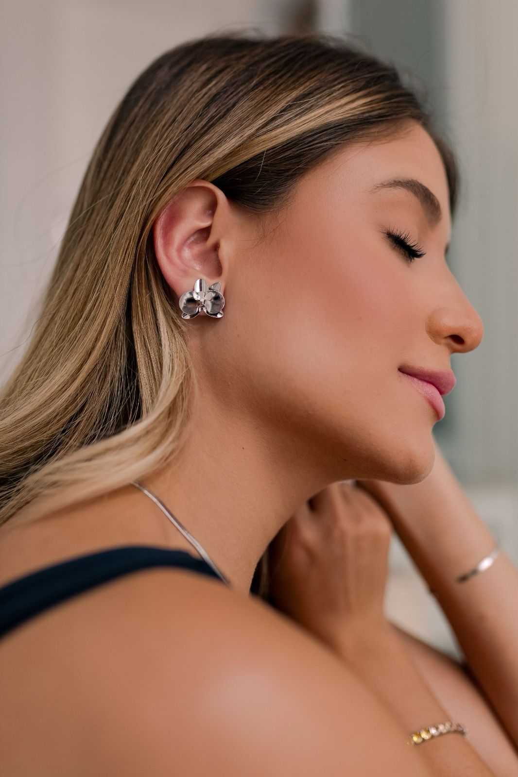 Brinco de Flor Orquídea Dourado