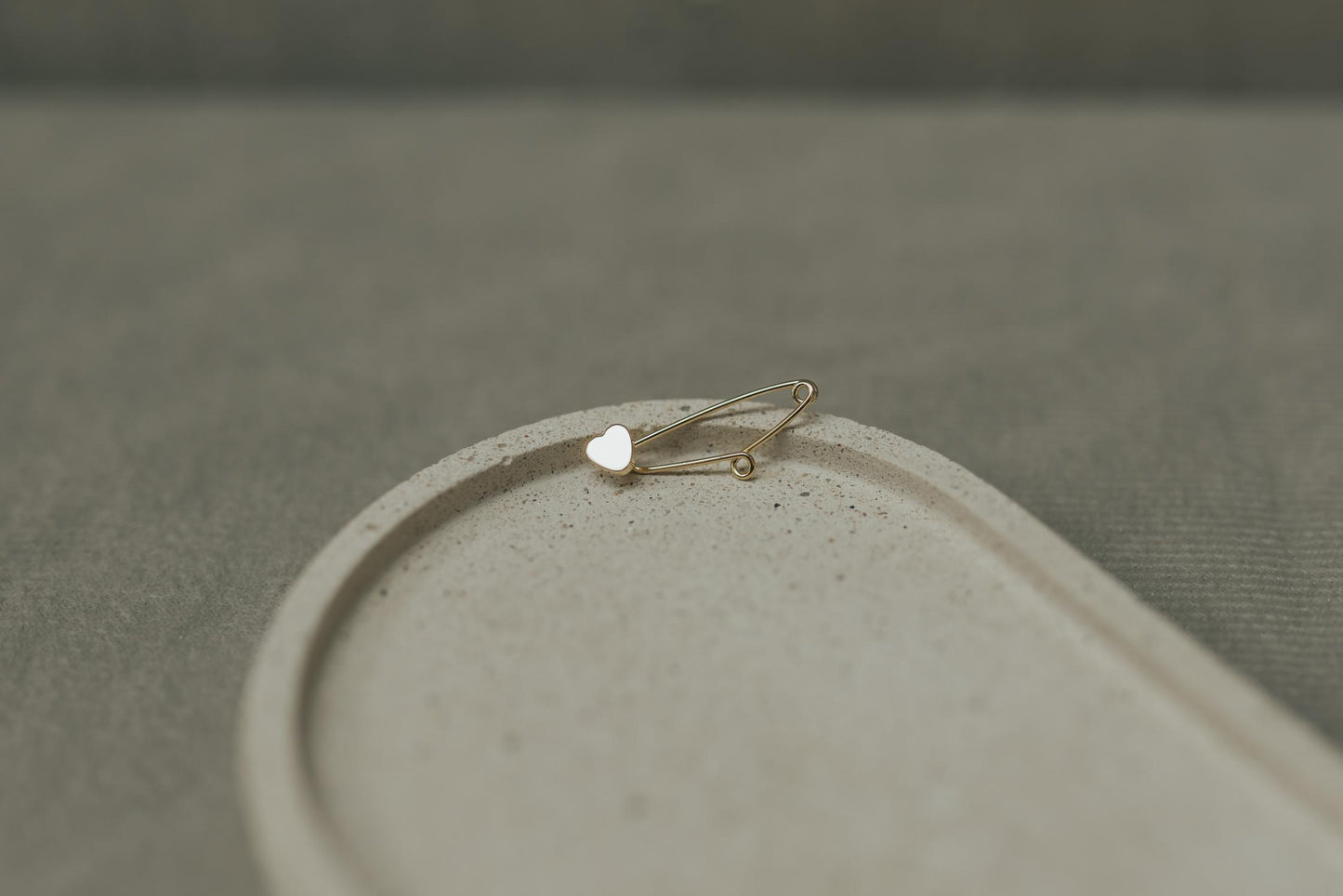 Alfinete Batizado Coração Dourado