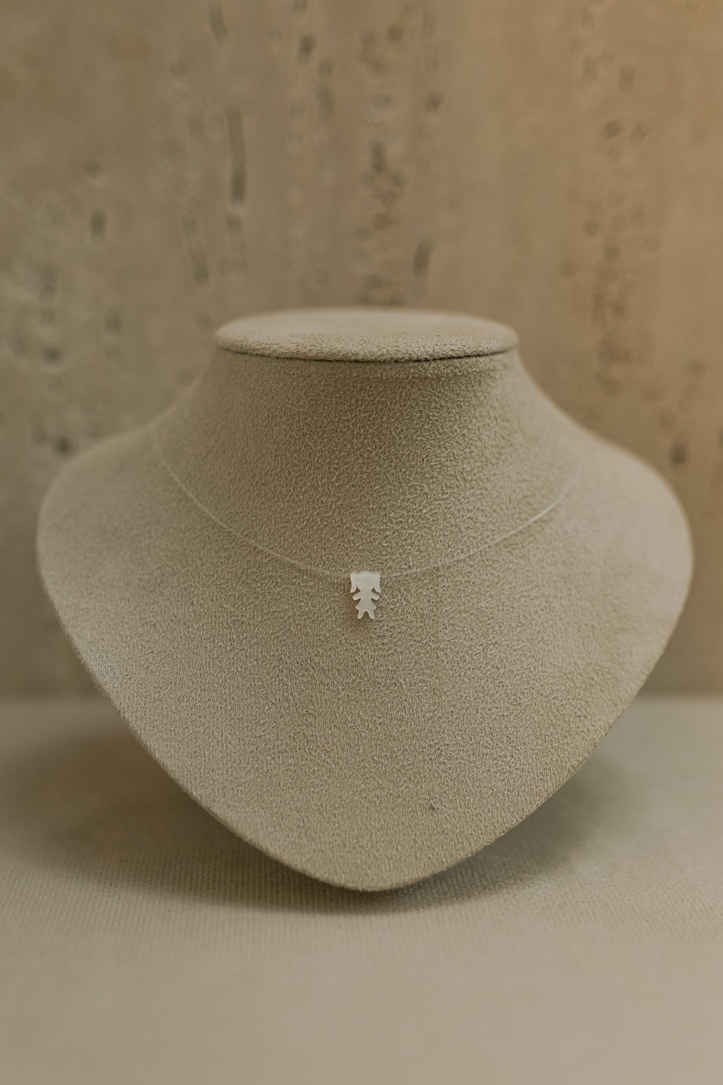 Colar de Nylon Filhos Madrepérola Dourado