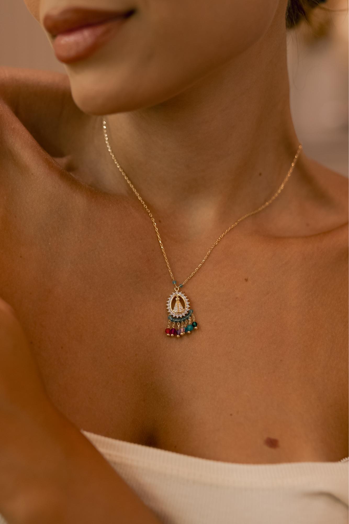 Colar Nossa Senhora Aparecida Cravejado com Zircônias Dourado