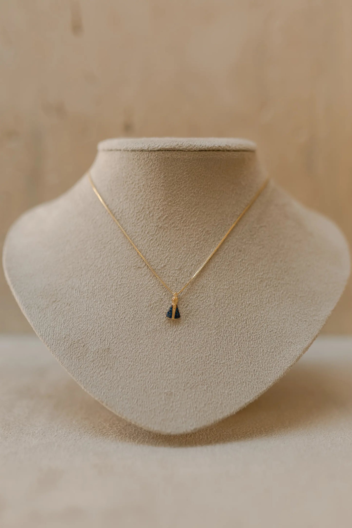 Colar Nossa Senhora Aparecida Mini Manto Azul Dourado