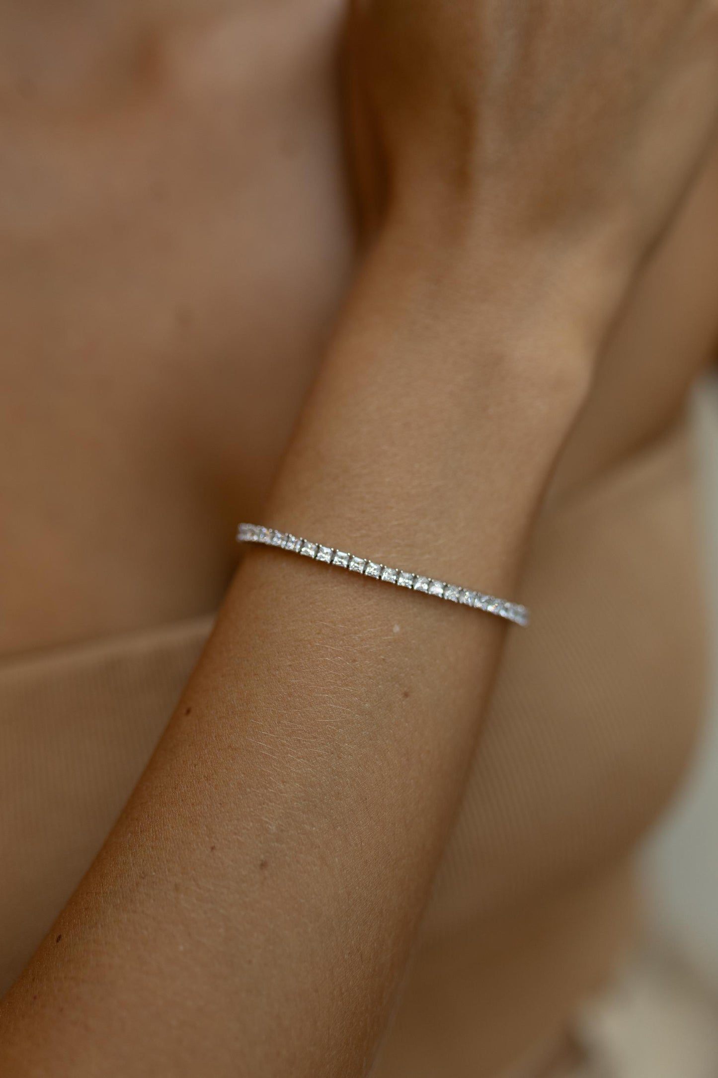 Pulseira Gravata Riviera 4 Garras 2mm Ródio Branco