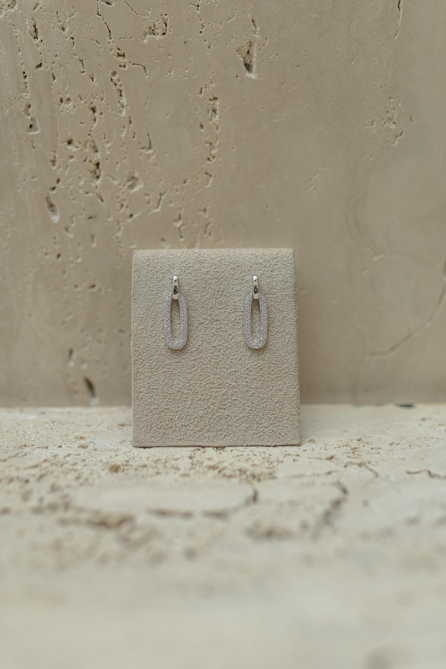 Brinco Elos Ródio Branco