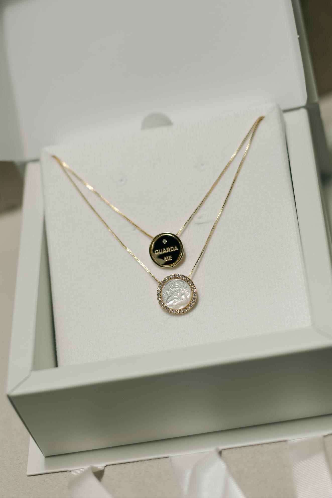 Colar Escapulário Articulável Anjo da Guarda Madrepérola Dourado