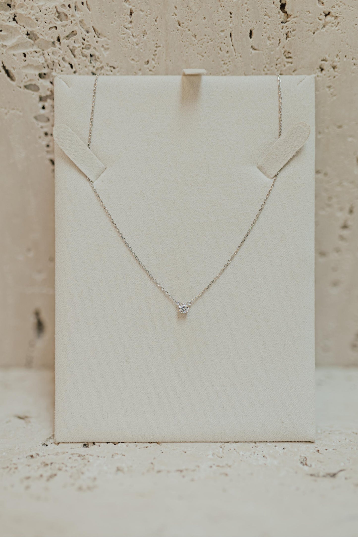 Colar Ponto de Luz Moissanite Luxo 4mm