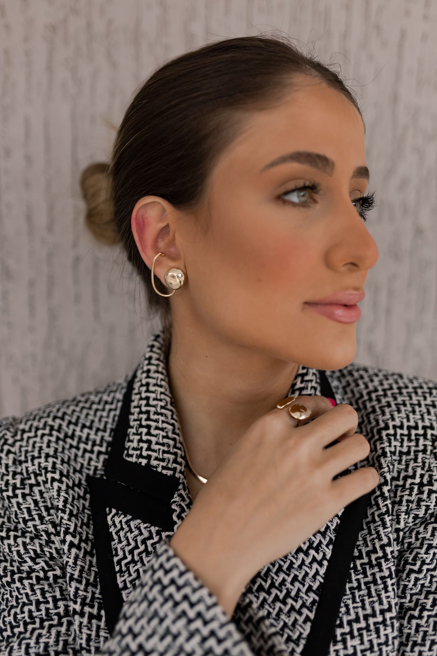 Brinco Com Piercing de Encaixe Dourado