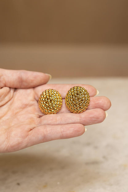 Brinco Oval Bolinhas Dourado