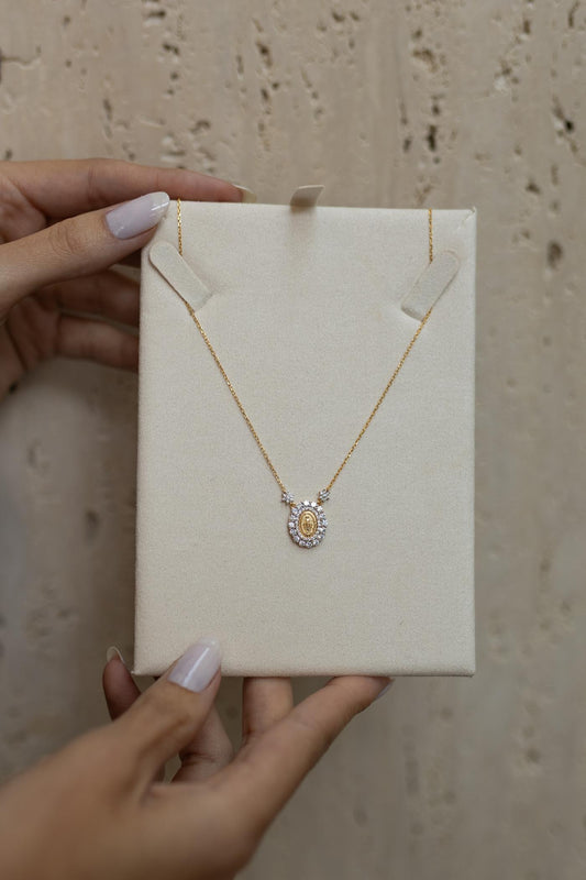 Colar Nossa Senhora das Graças Mini Duplo Cravejado Moissanite Prata 925 Dourado
