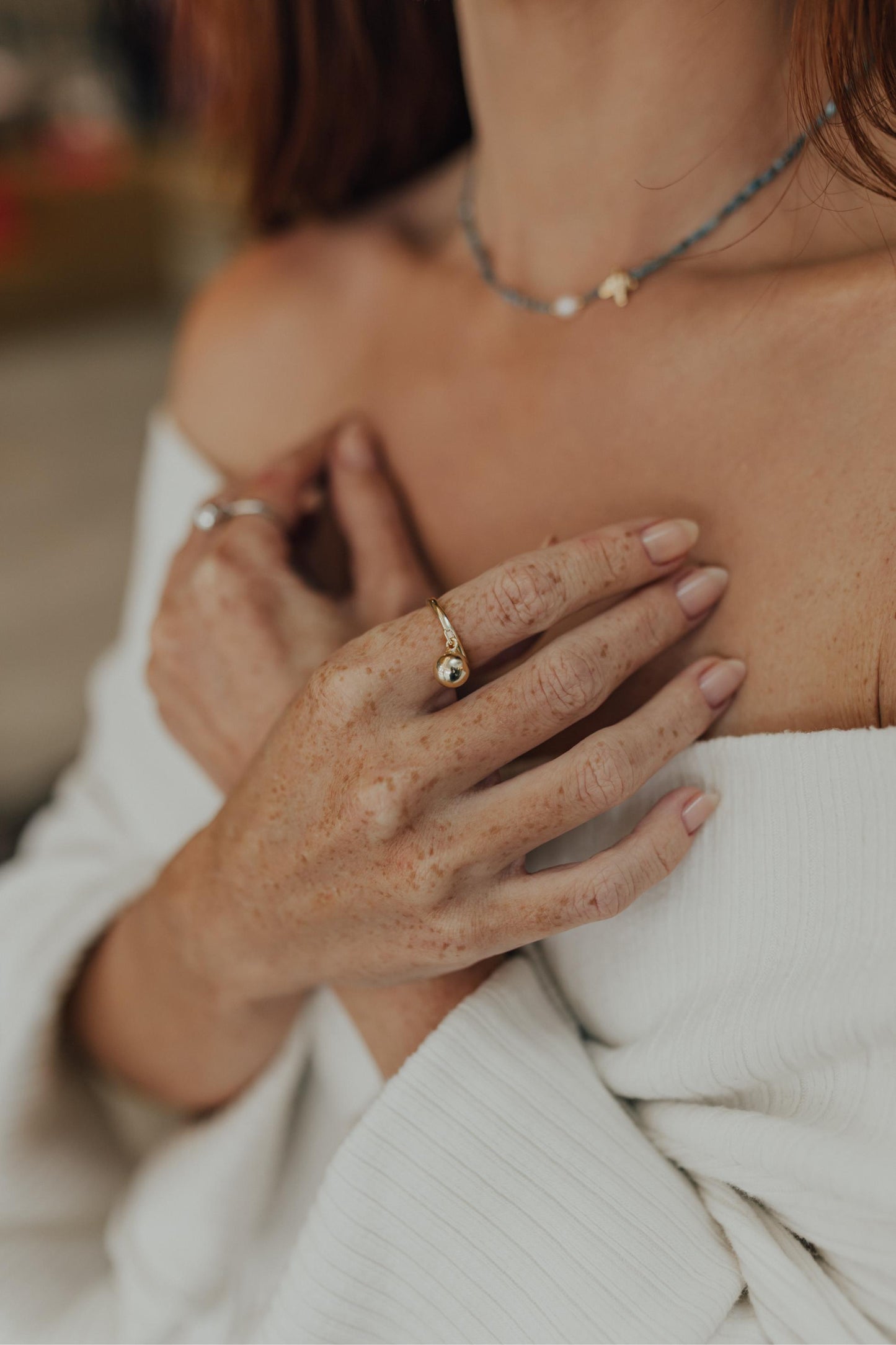 Anel Pingente Bola Dourado