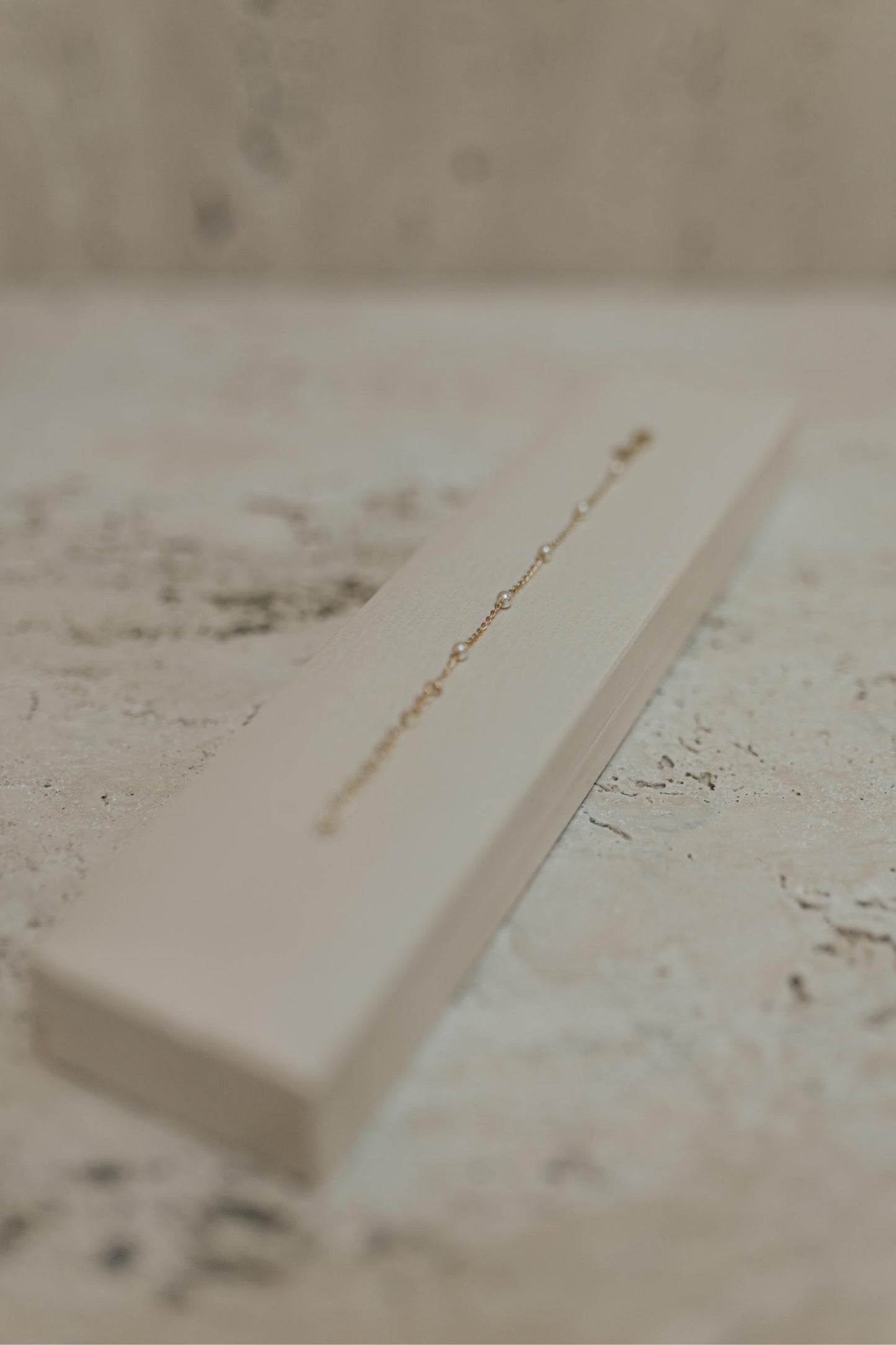 Pulseira Infantil de Perolinhas Dourado