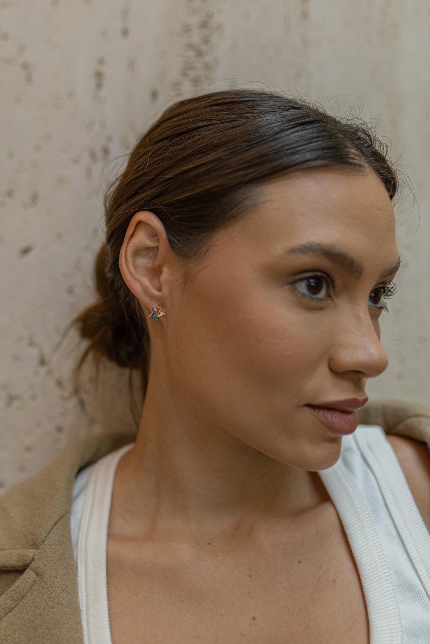 Brinco Estrela Rainbow Dourado