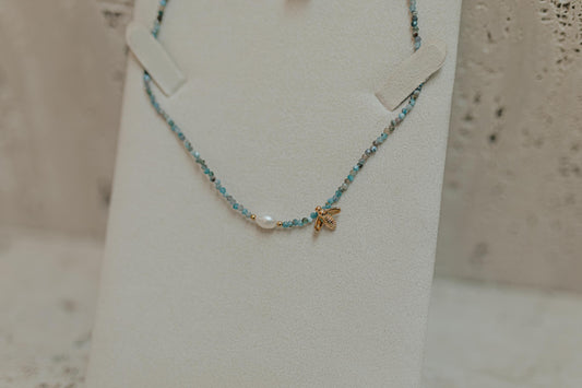 Choker Bee Apatita Pérola de Água Doce Dourado