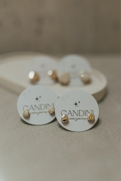 Brinco Orgânico Liso Dourado P