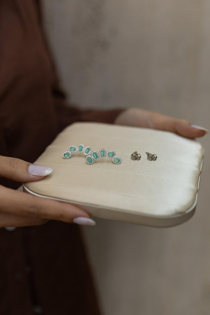 Brinco Ear Cuff Oval Esmeralda Colombiana Ródio Branco