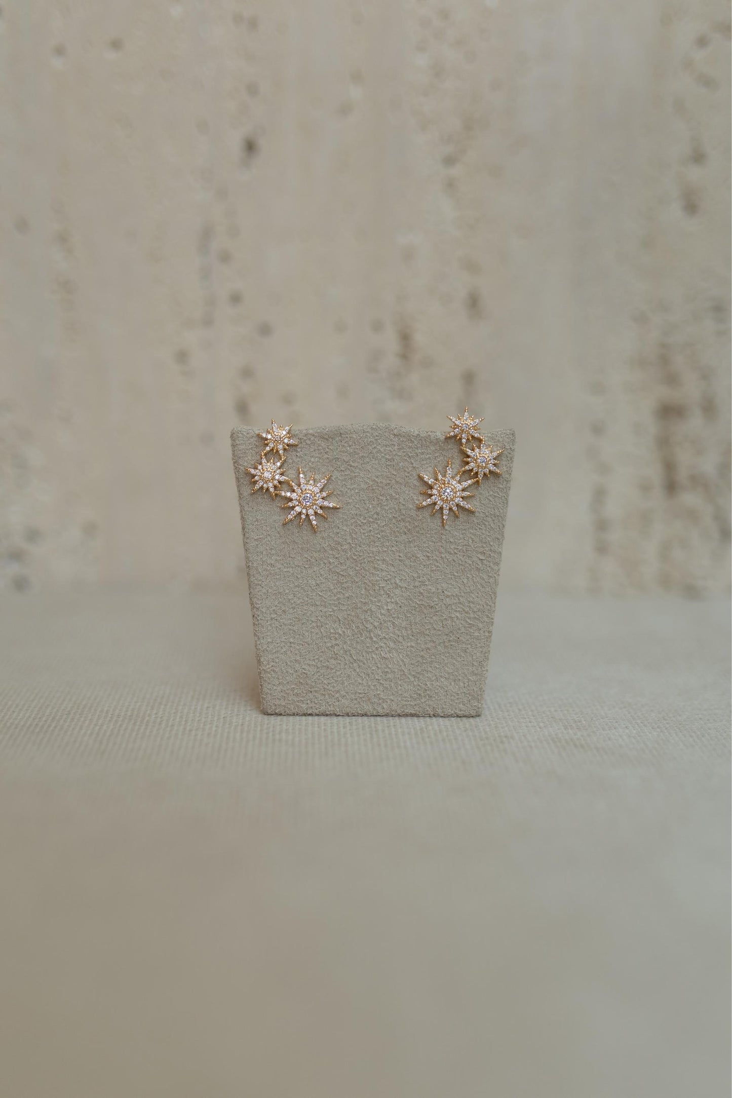 Brinco Ear Cuff Star Dourado