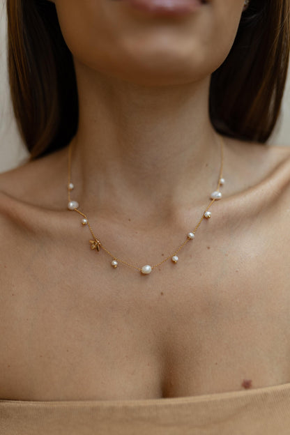 Colar Choker Bee Dourado