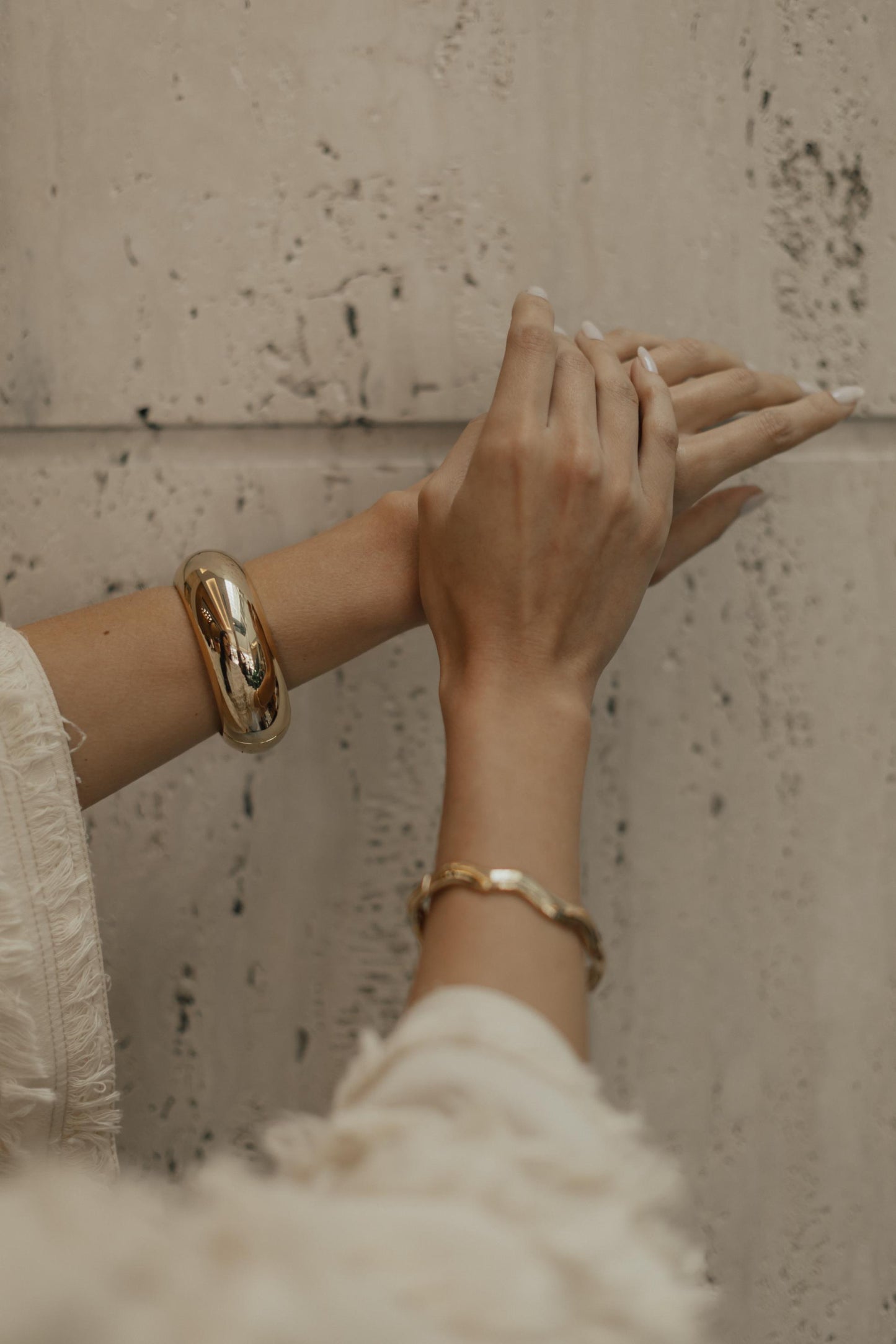Bracelete Maxi Liso Dourado