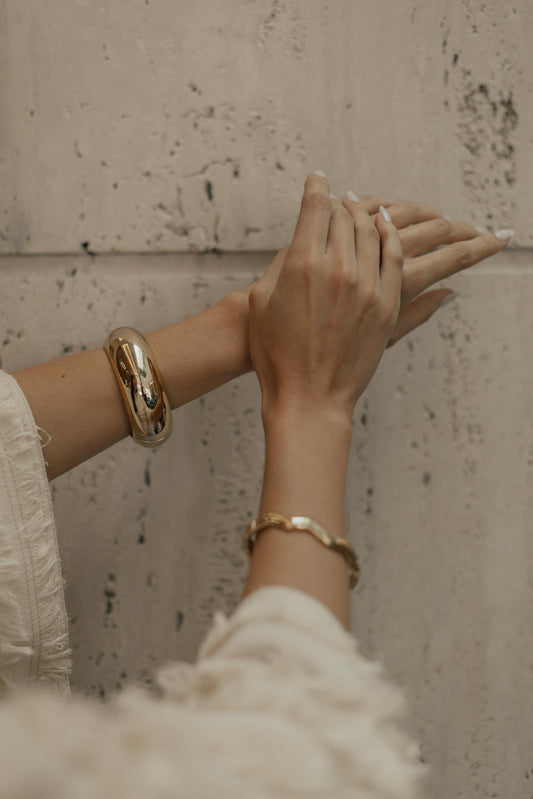 Bracelete Maxi Liso Dourado