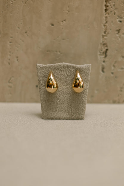 Brinco Gota Oca Maior Dourado