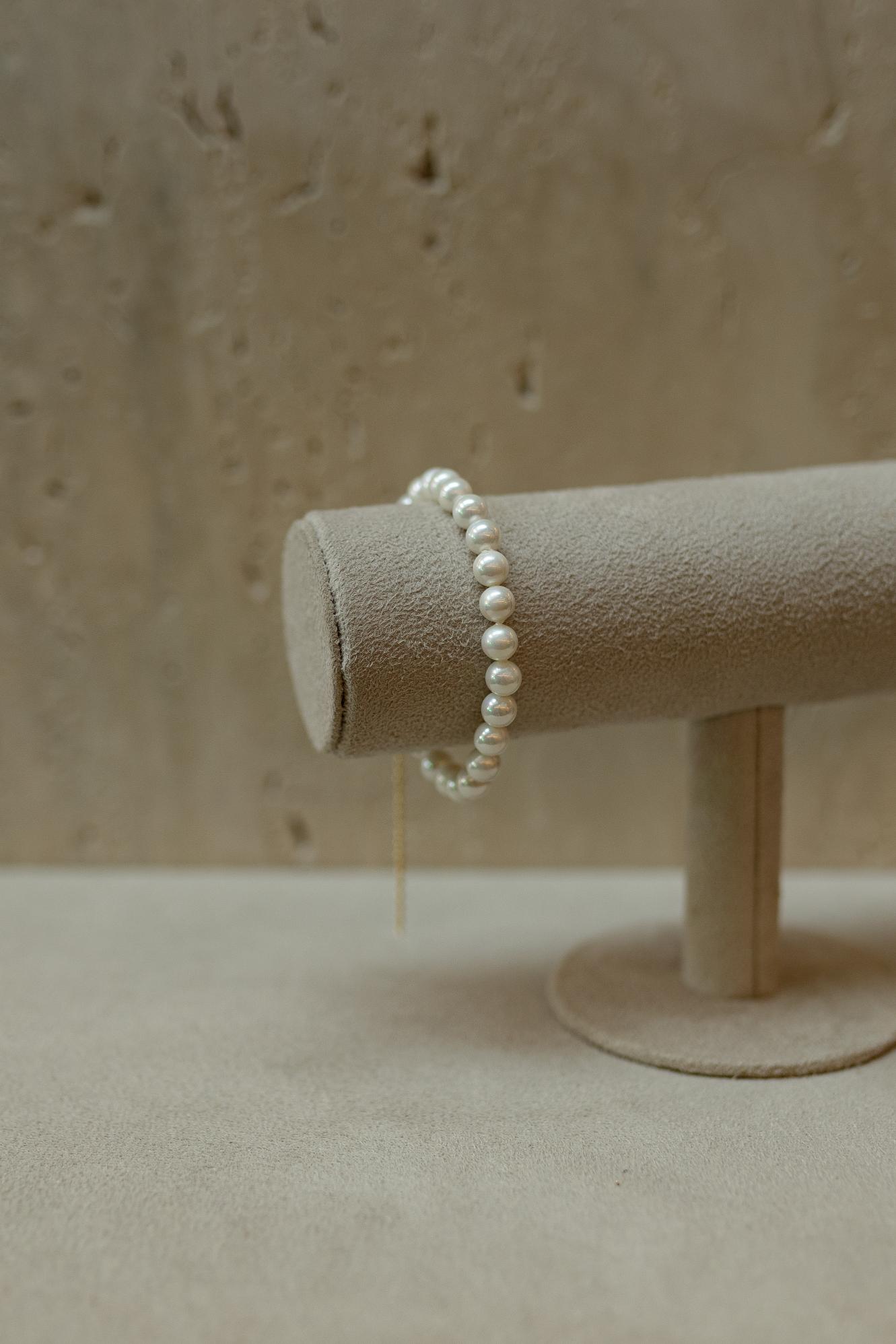 Pulseira de Pérola Shell Dourado