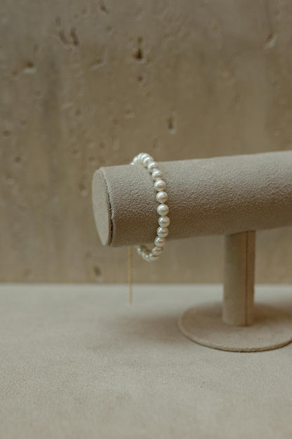 Pulseira de Pérola Shell Dourado