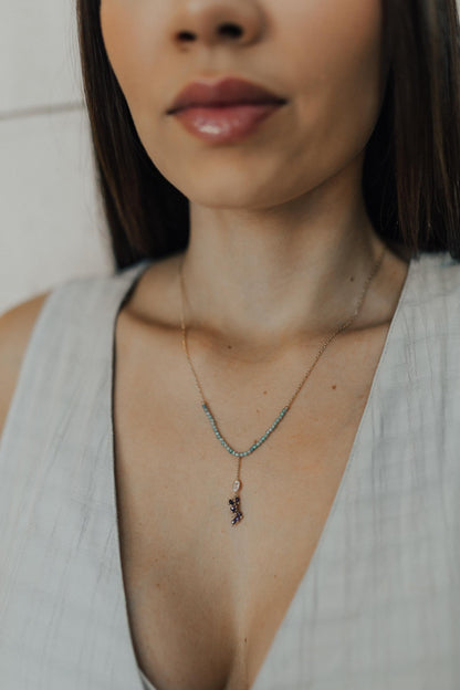 Colar Zircônias Gravatinha Dourado