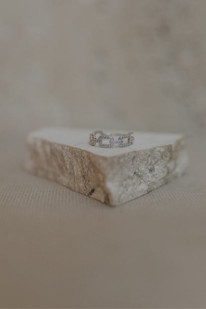 Anel Elos Vazados Cravejados e Lisos Ródio Branco