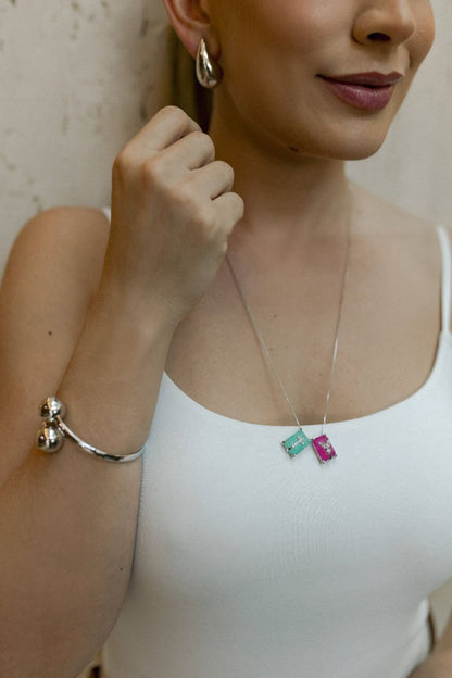 Colar Escapulário Pedras Fusion Ródio Branco