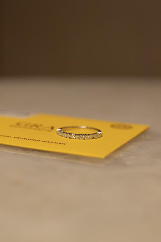 Anel Meia Aliança Ponto de Luz 2mm Moissanite Prata 925 Ródio Branco