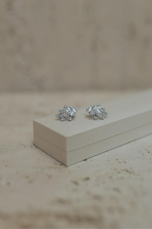 Brinco Ear Cuff Folhas Baguete Ródio Branco