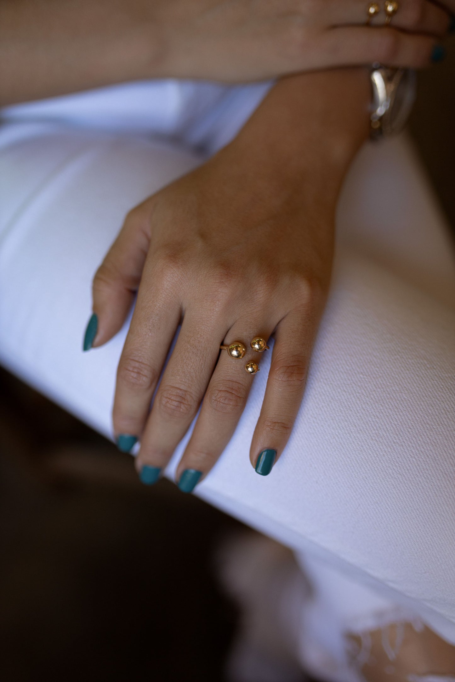 Anel Ajustável Design 3 Bolas Dourado